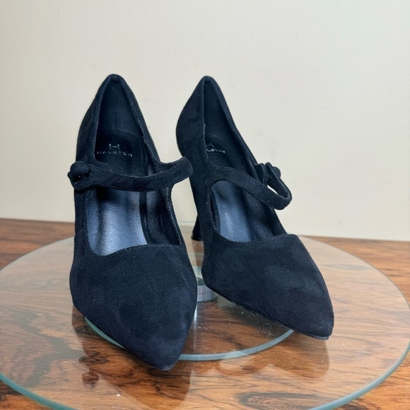 H HALSTON Sicily Closed Toe Pumps in black - Picture 8 of 16
